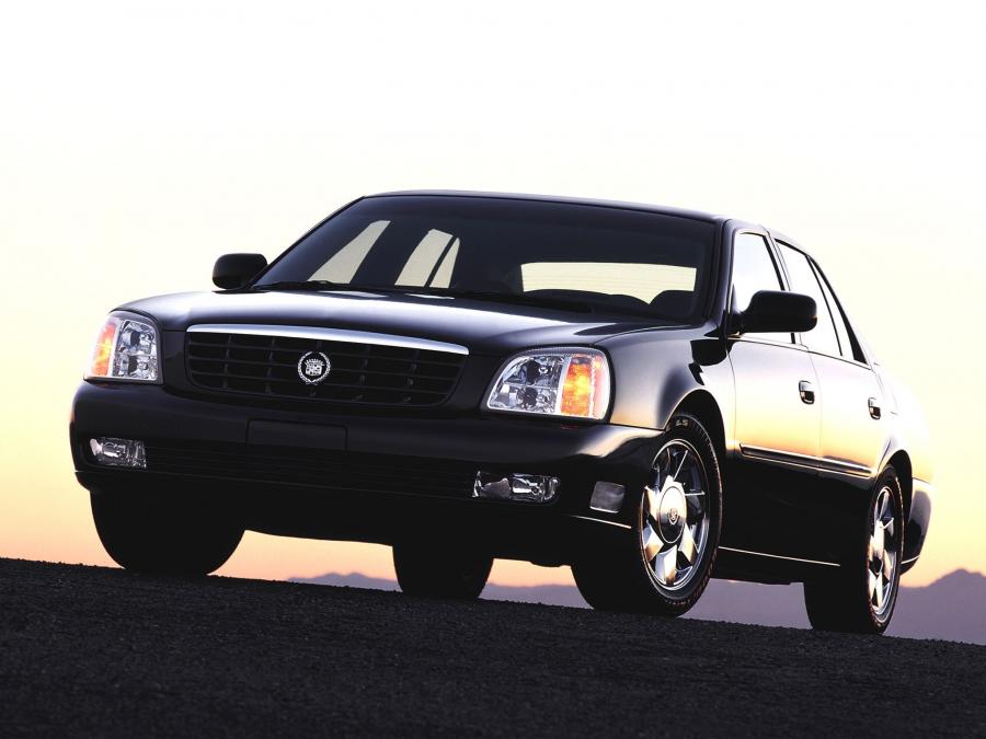  Cadillac DeVille DTS 2000 года  (фото 4 из 16)